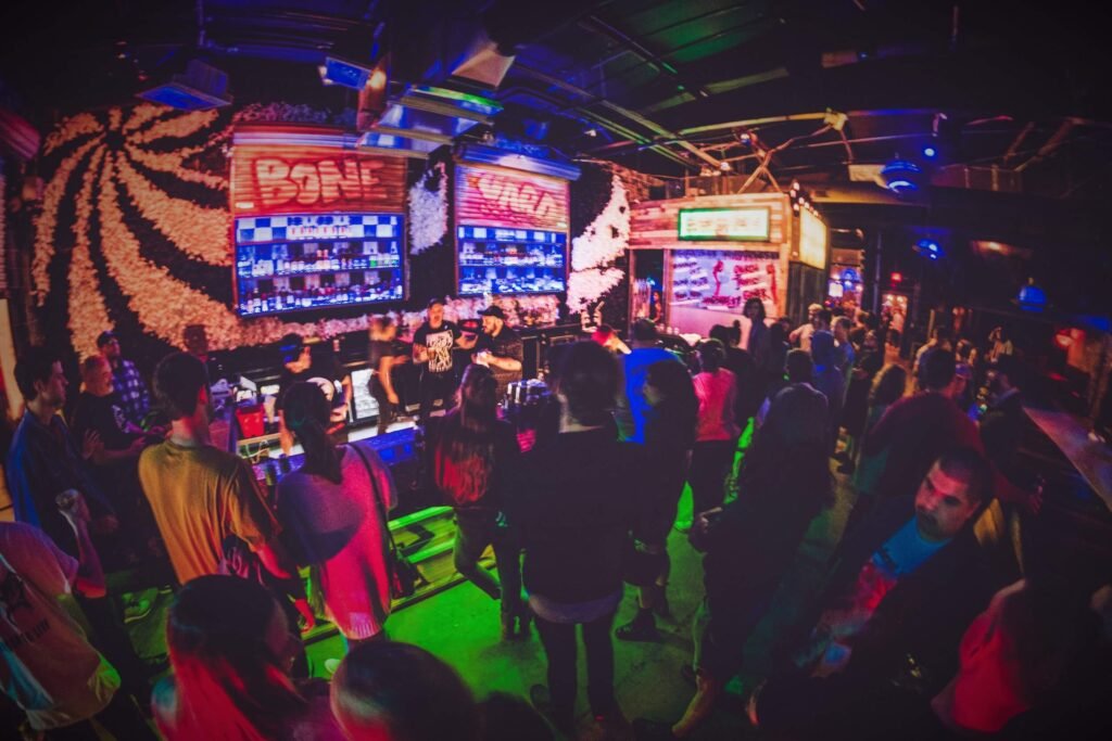 boneyard bar music venue chattanooga photo of crowd